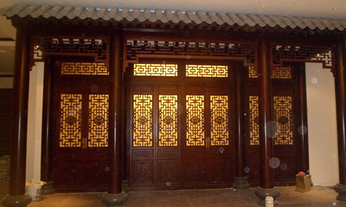 江北传统仿古门窗浮雕技术制作方法